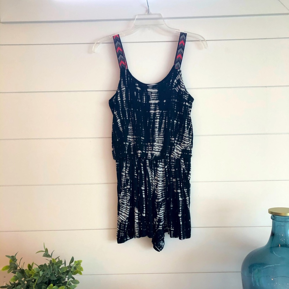🏝$5 when bundled! Tie dye romper